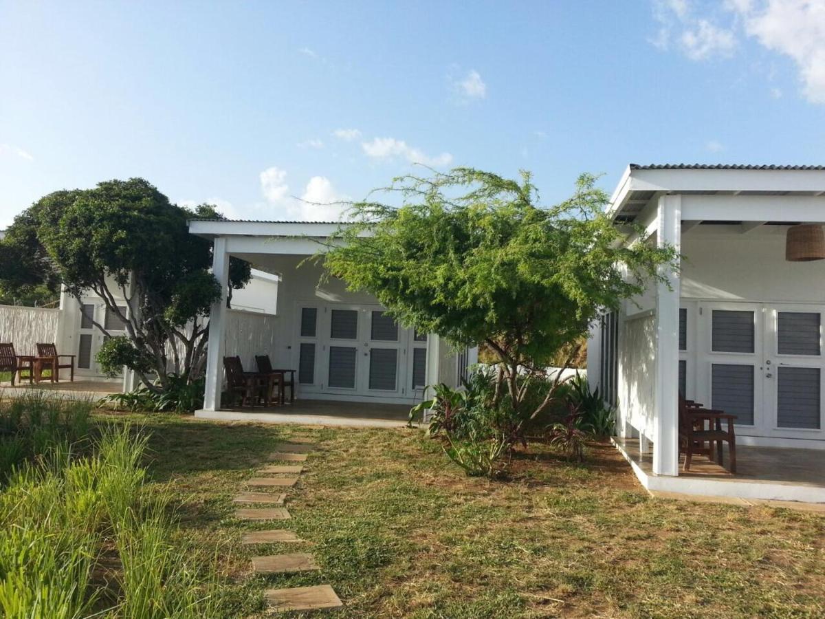 77 West Boutique Hotel Treasure Beach Exterior foto