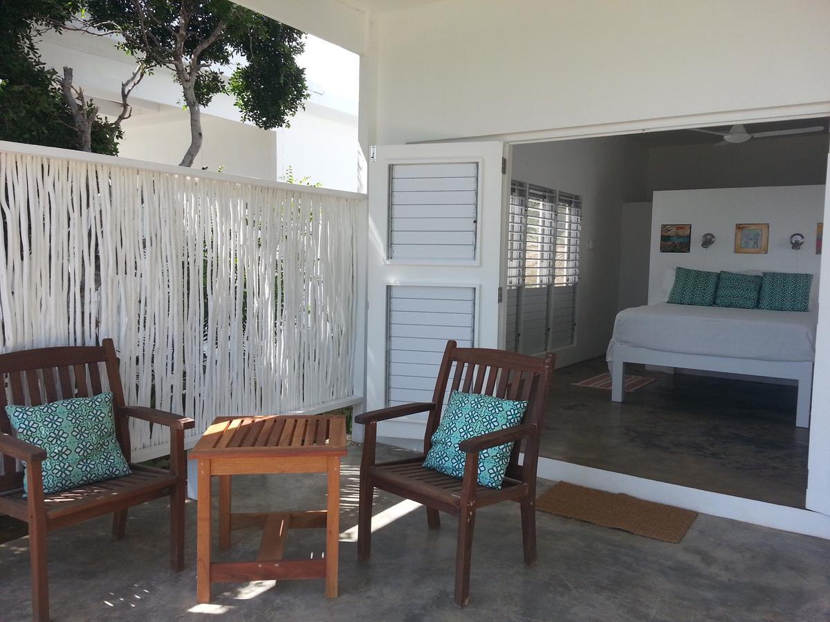 77 West Boutique Hotel Treasure Beach Exterior foto